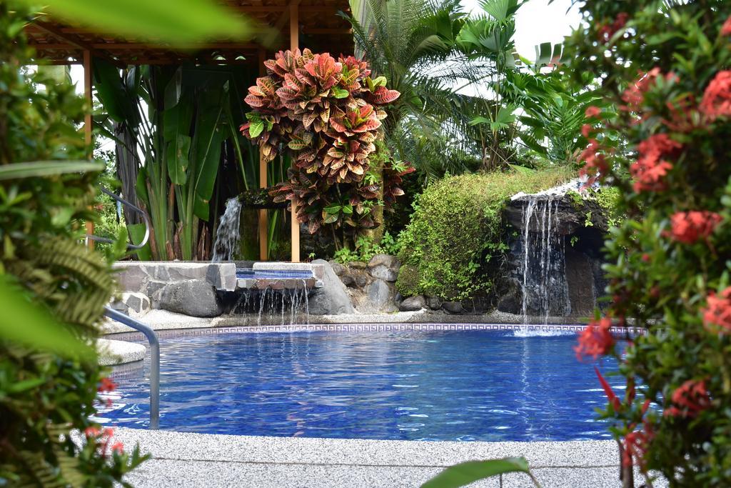 Hotel Roca Negra Del Arenal La Fortuna Exterior photo